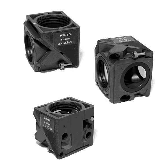 Zeiss Axio screws into turret